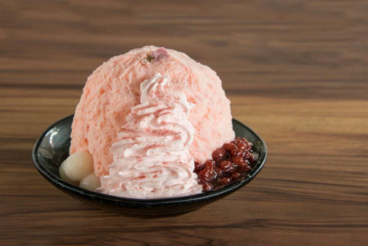 アイスモンスター 桜ミルクかき氷