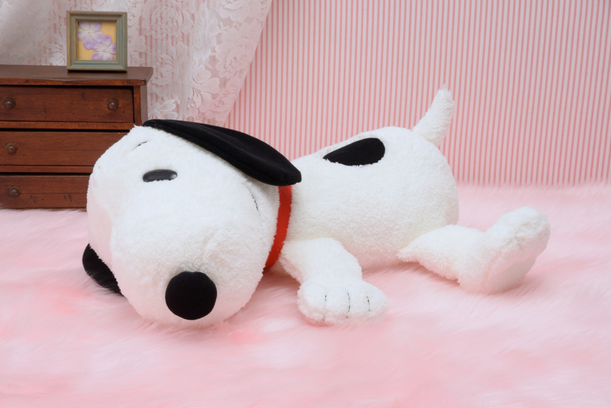 Snoopy メガジャンボ寝そべりふわふわぬいぐるみ Dtimes