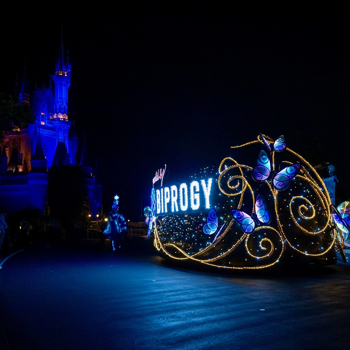 25周年の歴史と進化を振り返る！「東京ディズニーランド