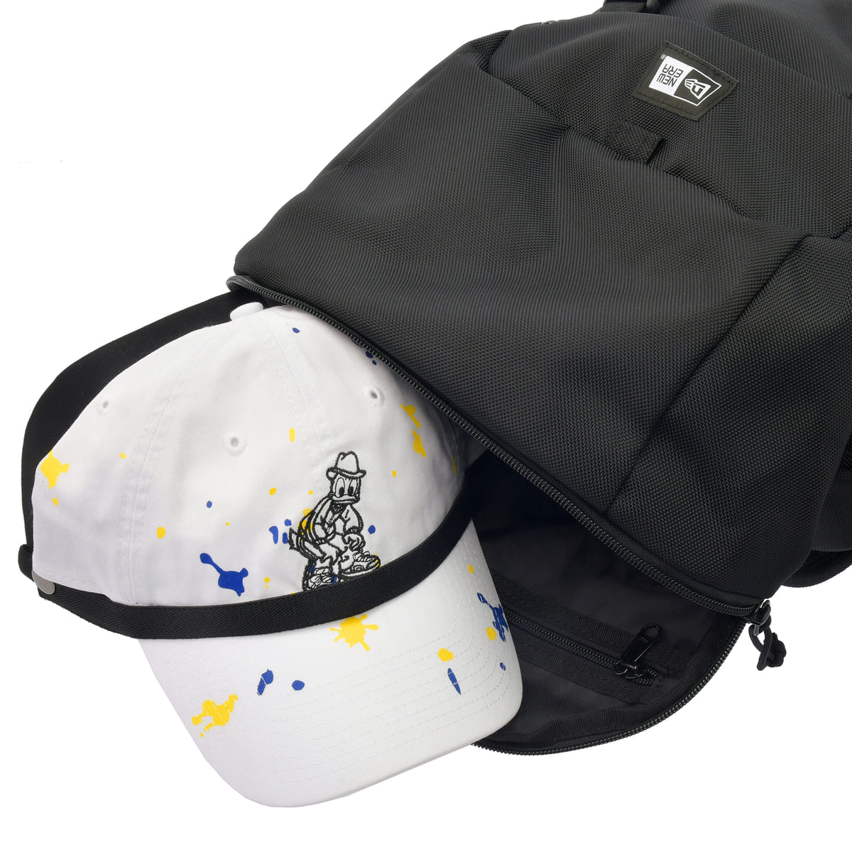 NEW ERA（ニューエラ）と共同企画したキャップやバックパックが登場