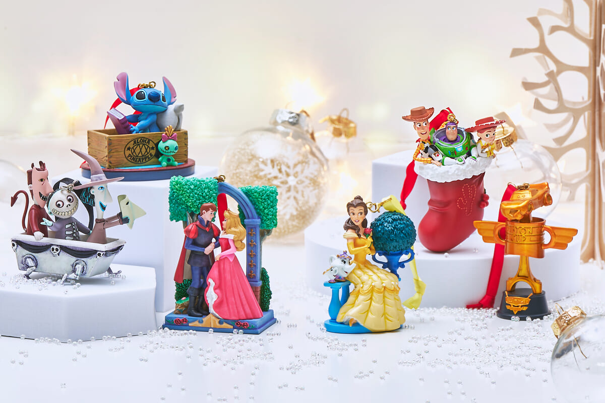 魔法使いの弟子やプリンセス、ヴィランズなど豊富に展開！ディズニーストア「クリスマスオーナメント 2024」