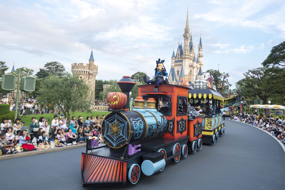 ゴーストたちが主役！東京ディズニーランド“ディズニー・ハロウィーン