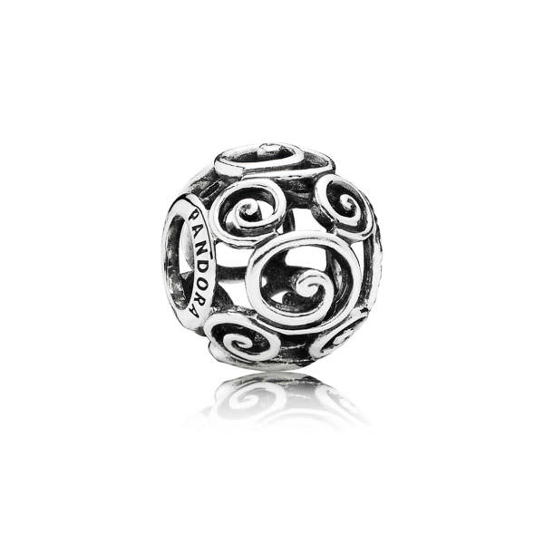 SWAROVSKI - 【新品】PANDORA パンドラ チャーム ディズニー