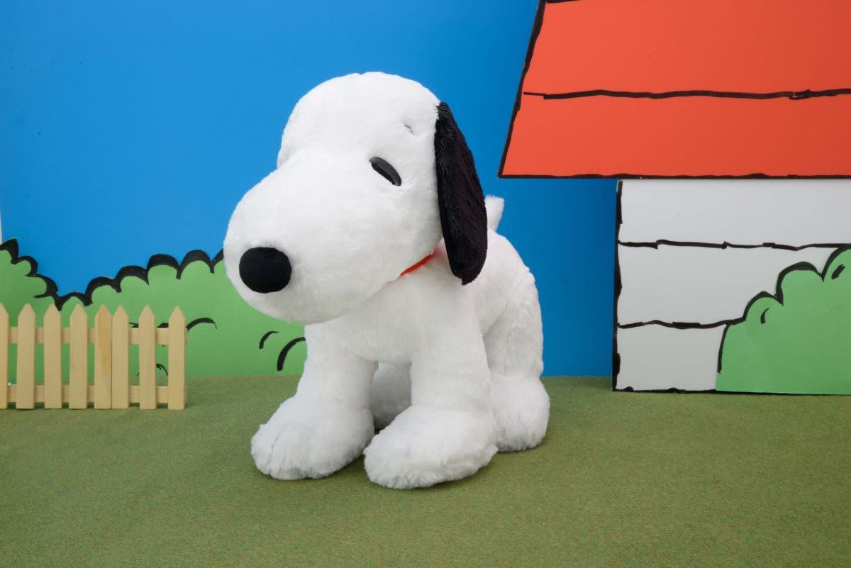 SNOOPY™　メガジャンボふわふわスタンドポーズぬいぐるみ