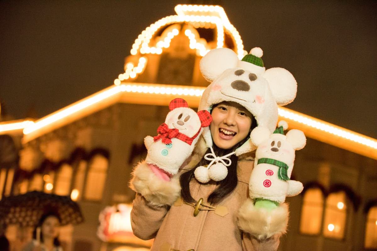 真っ白なファンキャップはカスタマイズが楽しめる！東京ディズニーリゾート クリスマス「スノースノー」スペシャルグッズ - Dtimes