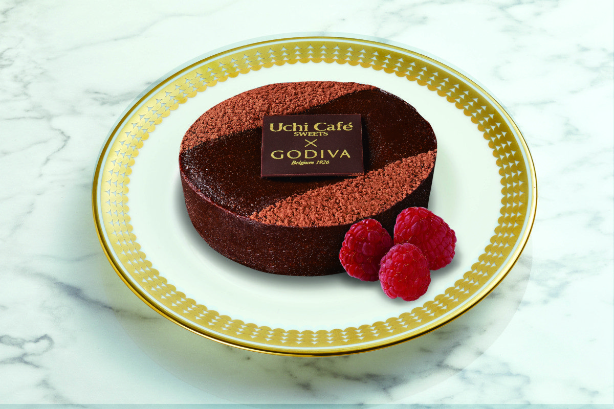 ローソン×GODIVA「ショコラクッキーサンド／濃厚ショコラケーキ」