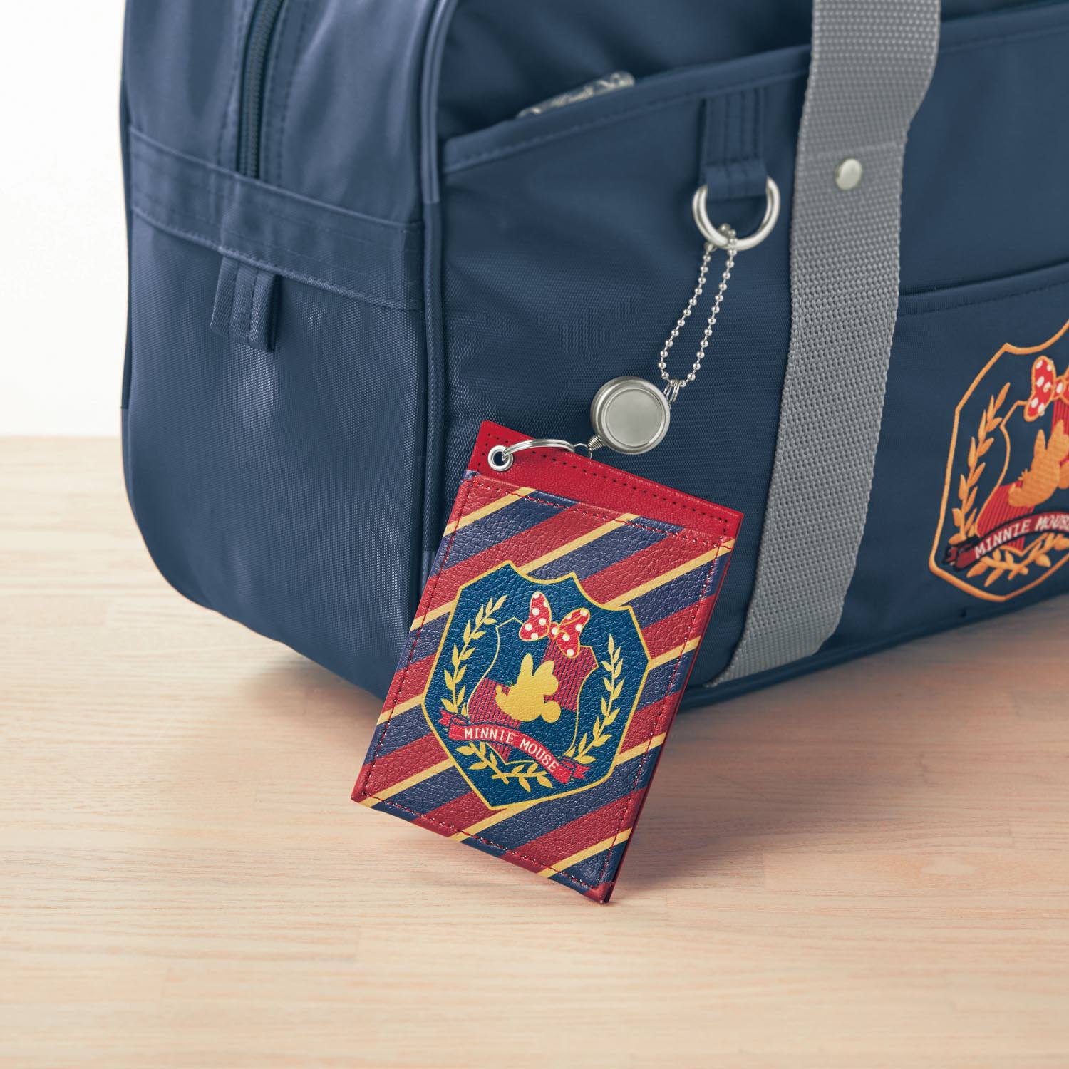 ミニーのエンブレムが可愛い ベルメゾン ディズニーデザイン スクールバッグ 日本製リール付きパスケース Dtimes