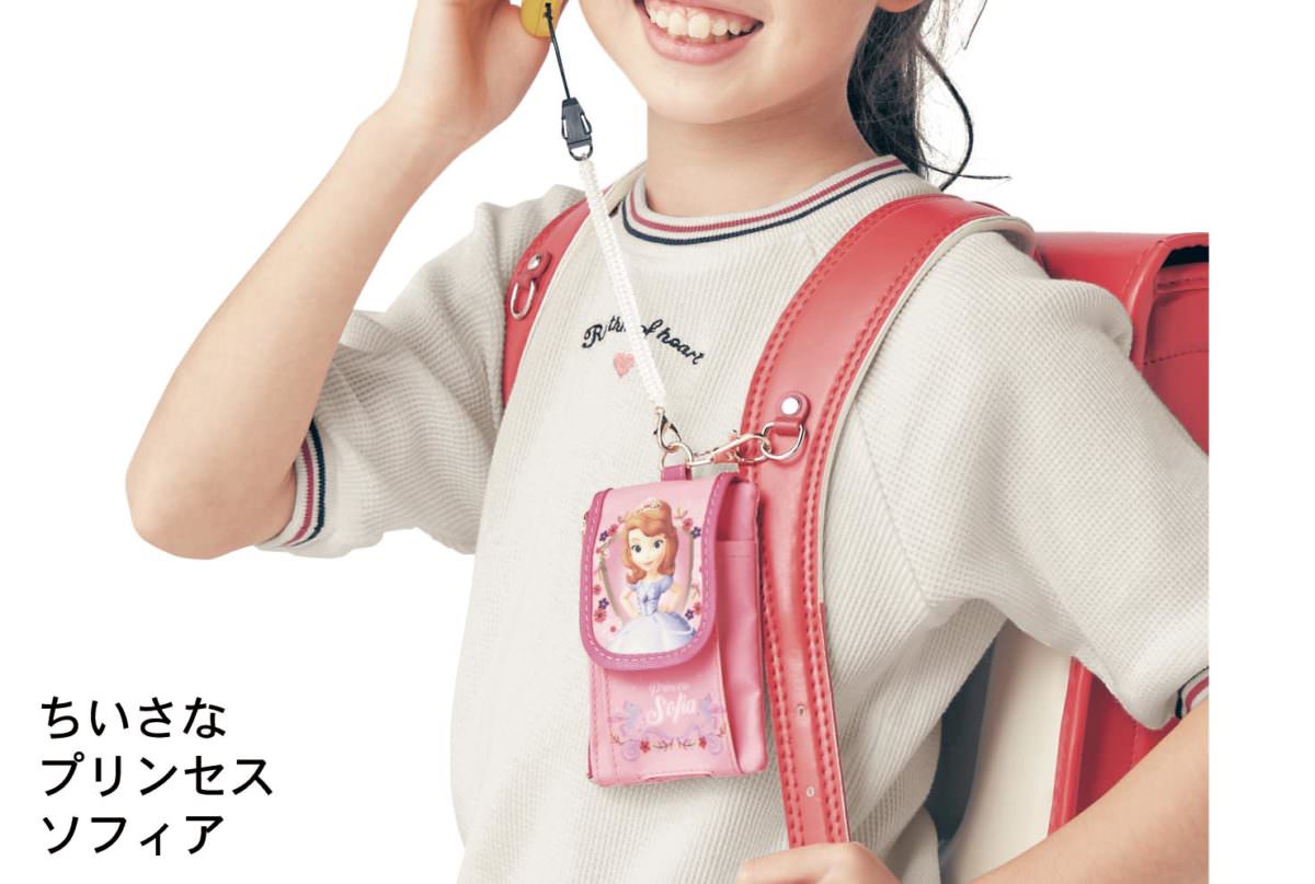 こども用携帯ケース　使用イメージ