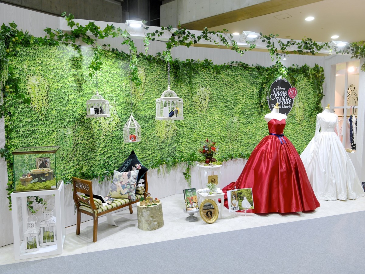 ウェディングドレスやアクセサリーも Disney Expo Japan 18 白雪姫 デザインアイテム Dtimes