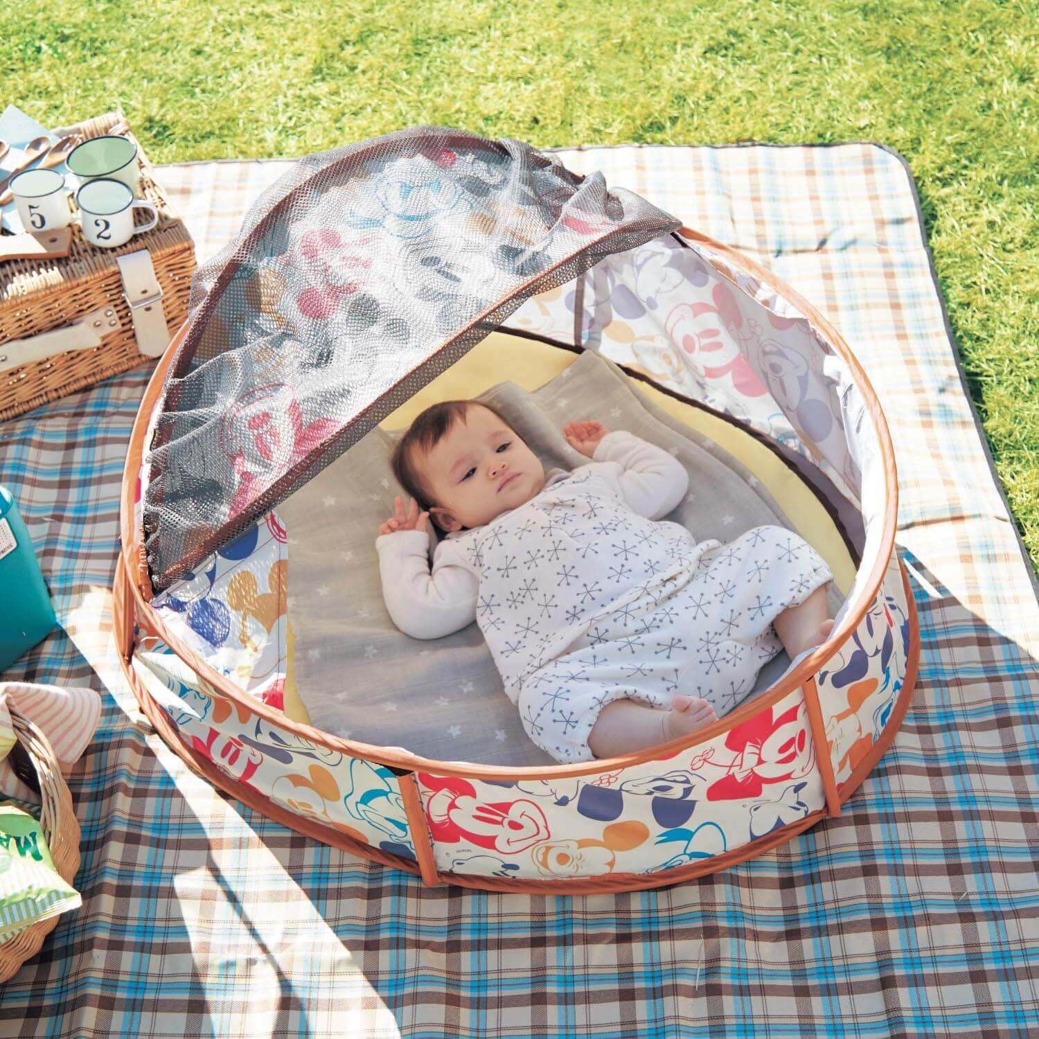 赤ちゃんのお昼寝スペースに ベルメゾン ディズニーデザイン ポップアップベビードーム Dtimes