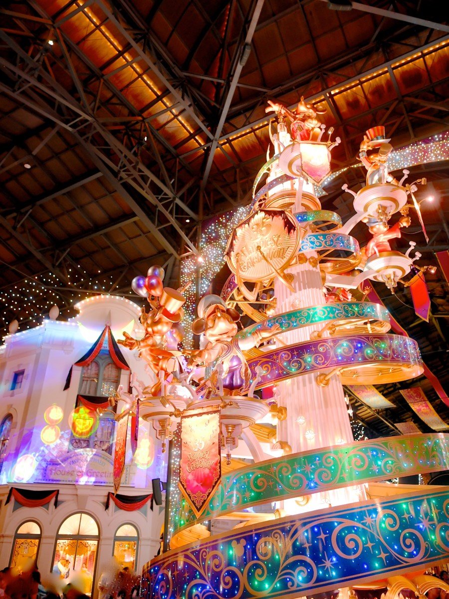 東京ディズニーランド「セレブレーションストリート」ハロウィーンバージョン