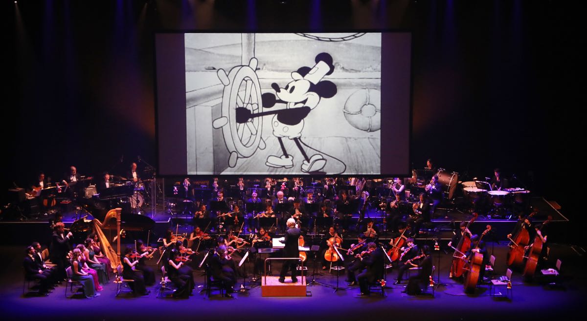 ミッキーマウス スクリーンデビュー90周年『蒸気船ウィリー』