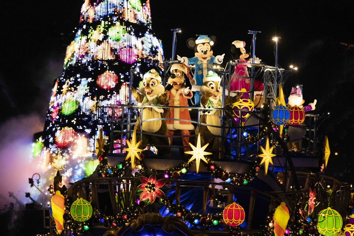 夜の東京ディズニーシーをロマンティックに彩る ディズニー クリスマス18 カラー オブ クリスマス Dtimes
