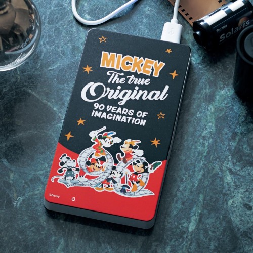 ミッキーの90周年アートが可愛い ベルメゾン ディズニーデザイン Pse対応スマートフォン充電器 Dtimes