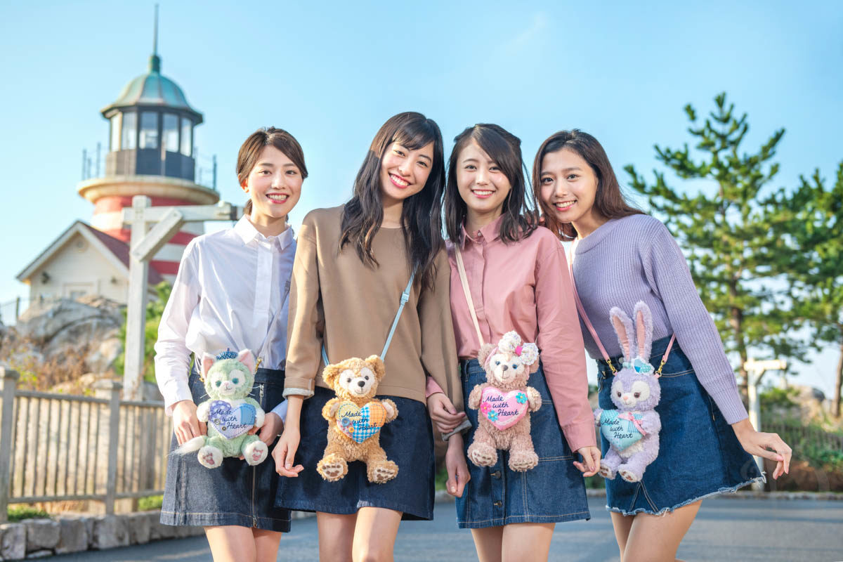 東京ディズニーシー“ダッフィーのハートウォーミング・デイズ2019”ポシェット