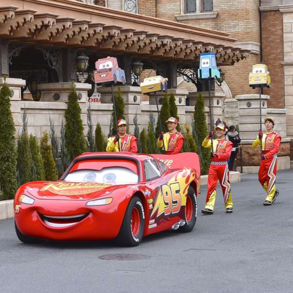 カーズ』ライトニング・マックィーンデザイン！東京ディズニーシー