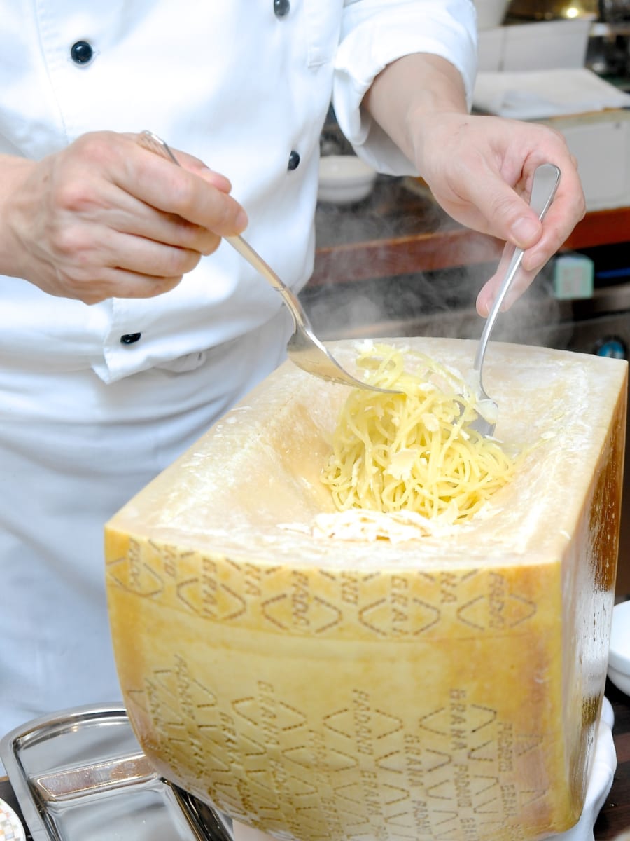イタリア産チーズで仕上げる 生パスタ　調理2