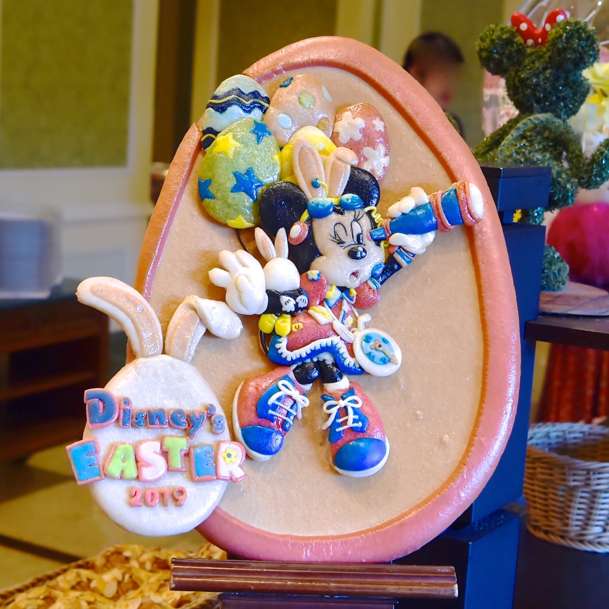 東京ディズニーランドホテル シャーウッドガーデン・レストラン“ディズニー・イースター2019”ブッフェ台　ミニーマウス