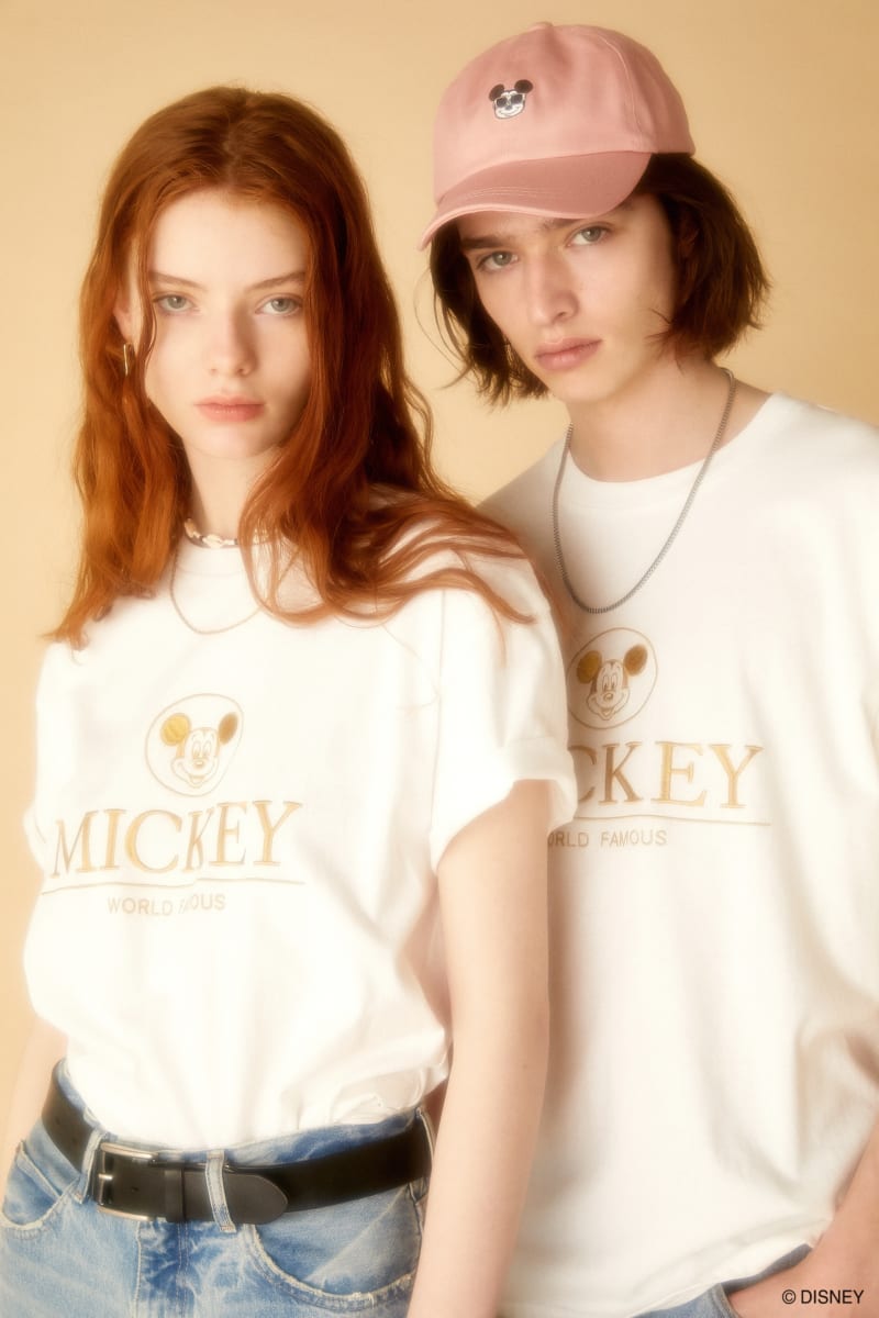 Disney SERIES CREATED by MOUSSY MICKEYエンブロイダリーTシャツ