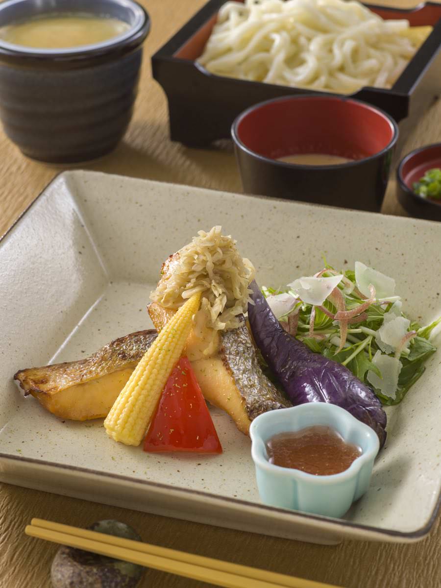 レストラン櫻 本日の魚料理と冷やしうどん膳