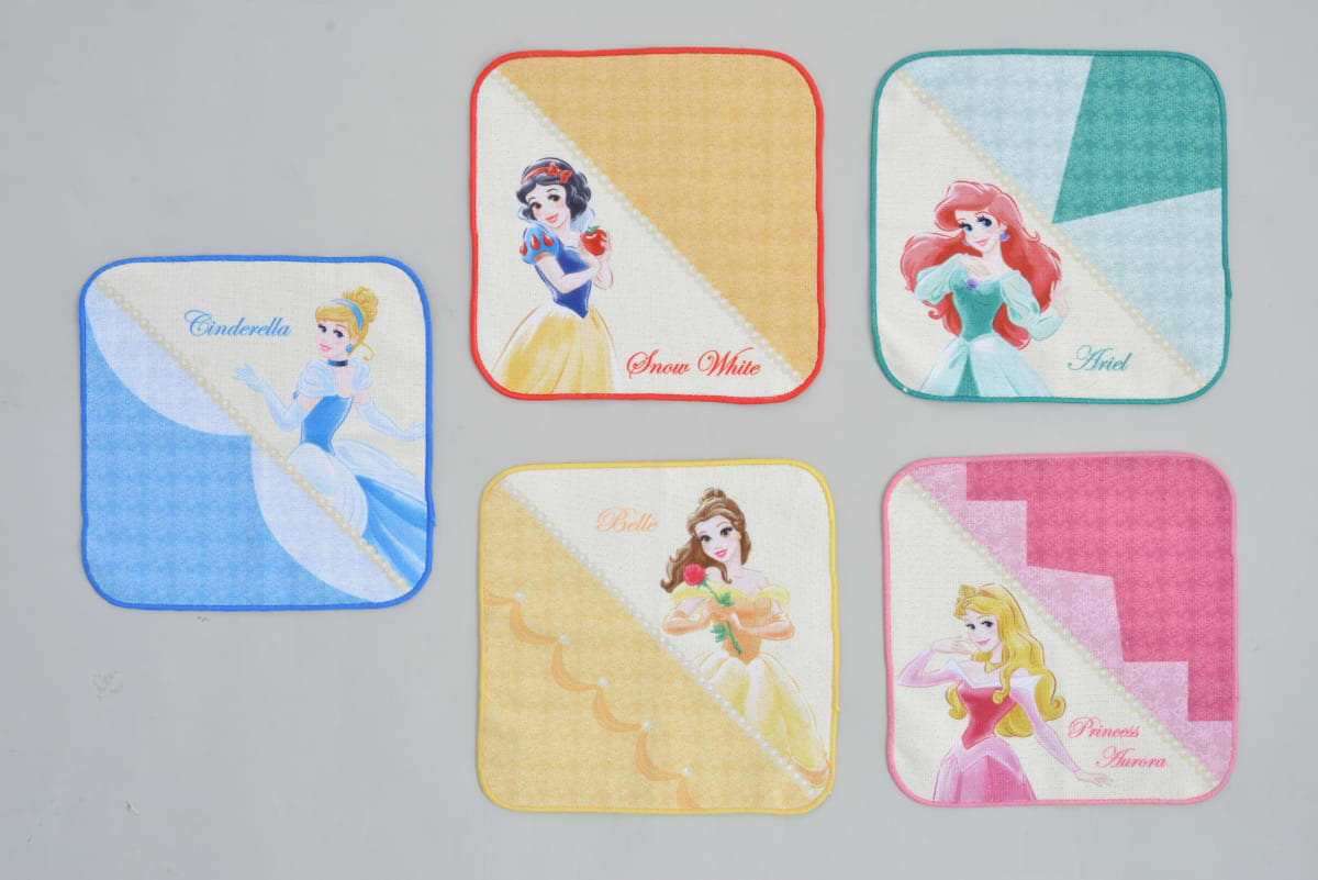 ディズニープリンセス プレミアムドレス風ハンドタオルギフトセット 02 Dtimes