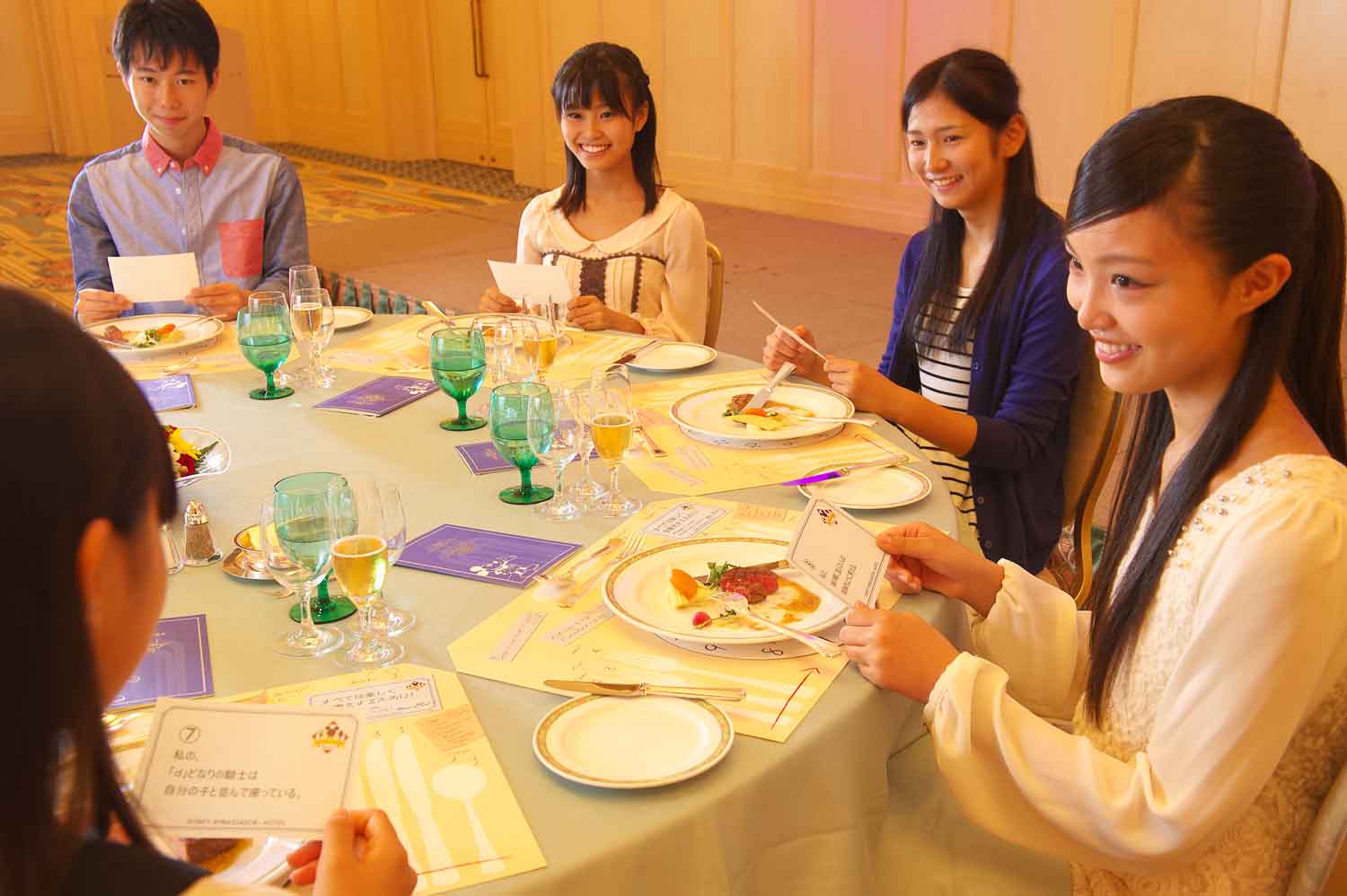 ディズニーアンバサダーホテル「『アット・ザ・テーブル』〜ミセス・ディッシュのテーブルマナーレッスン〜」写真2