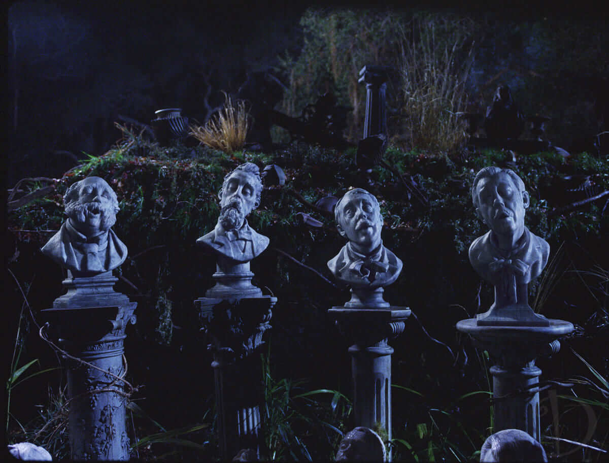 Haunted Mansion The 03 Jpn S1 Hd 1080x1080 5db0f61b0fa Light Dtimes