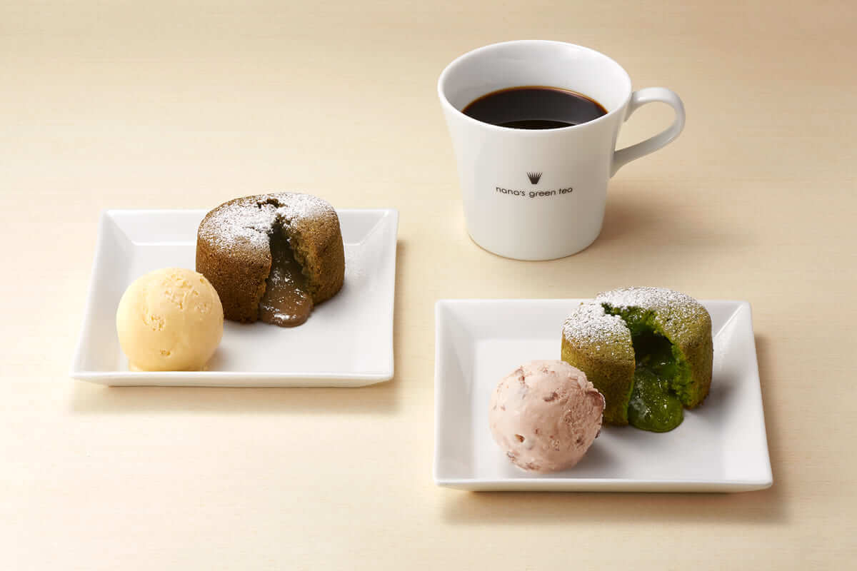 抹茶フォンダンショコラ　小倉アイスを添えて（写真右）／ほうじ茶フォンダンショコラ　バニラアイスを添えて（写真左）アイキャッチ