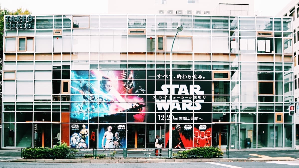 TAKEO KIKUCHI (タケオキクチ)渋谷明治通り本店「スター・ウォーズ ポップアップストア」