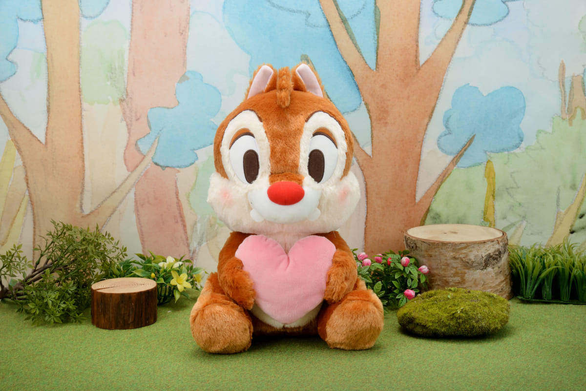 デール　赤いほっぺ　メガジャンボハートぬいぐるみ