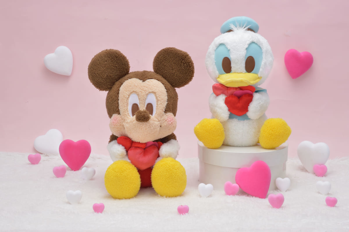 ミッキー&ドナルド　赤いほっぺ　スペシャルハートいっぱいぬいぐるみ
