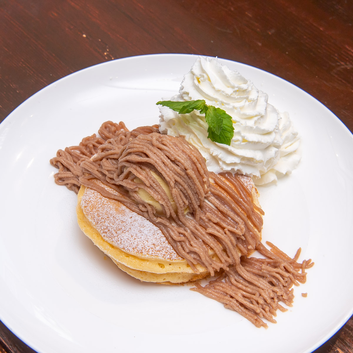 【実食レポ】秋の味覚、栗のパンケーキ！クア・アイナ「モンブランパンケーキ」