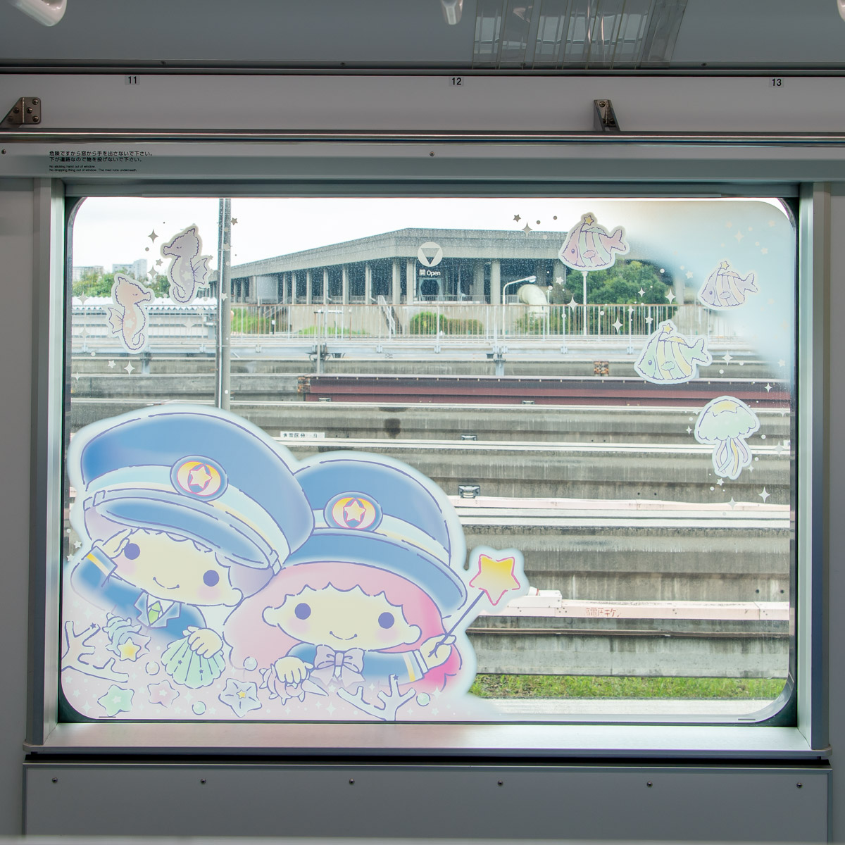 「キキ＆ララ モノレール」車窓2