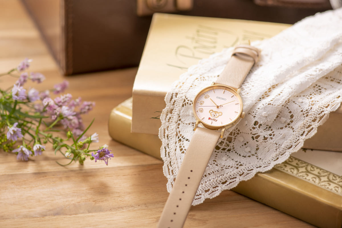 メーカー再生品 可愛い❤️ディズニーランド20周年限定‼️腕時計