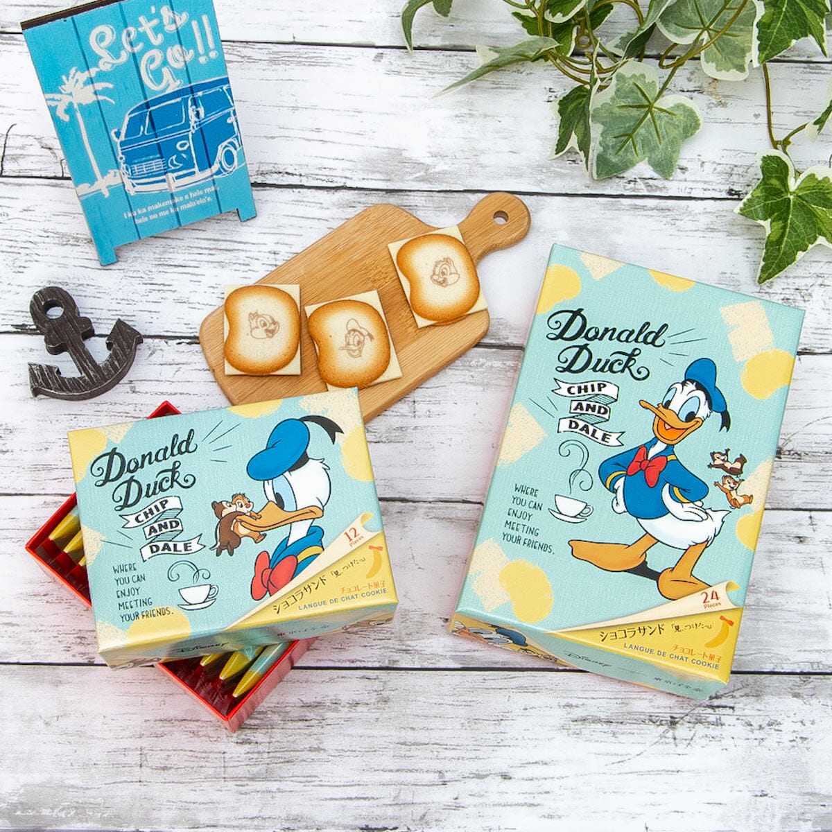 Disney SWEETS COLLECTION by 東京ばな奈『ドナルドダック、チップ＆デール/ショコラサンド「⾒ぃつけたっ」』イメージ写真