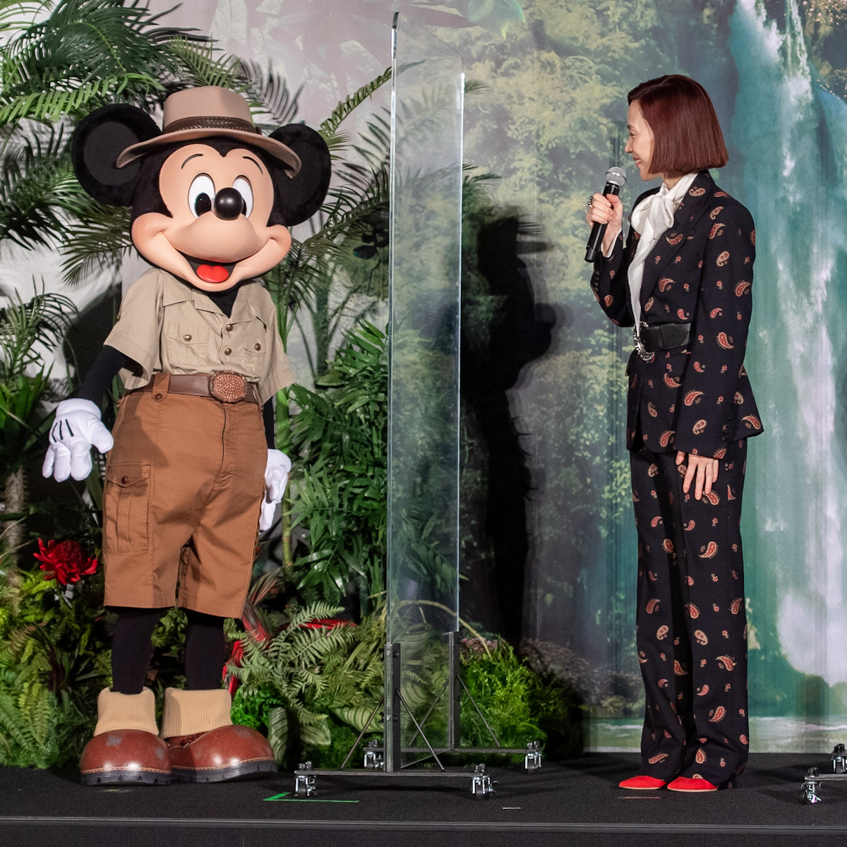 映画『ジャングル・クルーズ』日本出稿記念完成披露試写会　ミッキーマウスと木村佳乃さん