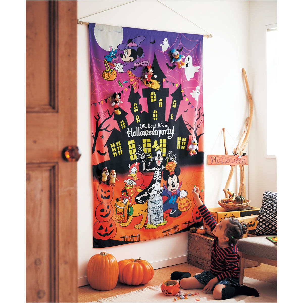 ぬいぐるみをつけても可愛い！ハロウィンタペストリー