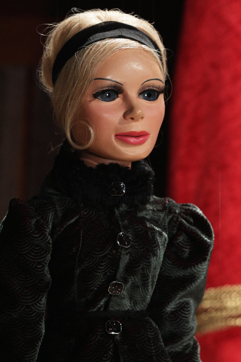 Stately Homes Robberies - 3 Lady Penelope in Tower of London