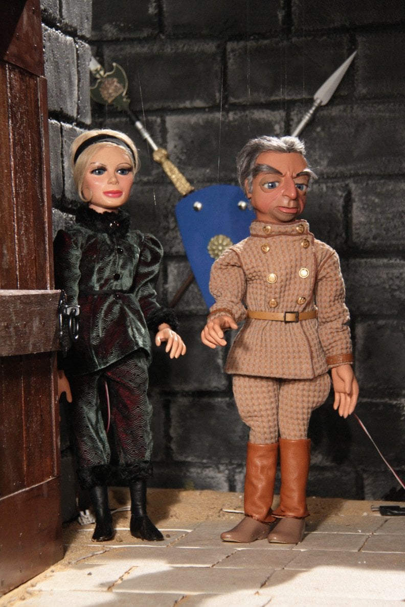 Stately Homes Robberies - 4 Lady Penelope and Parker Tower of London