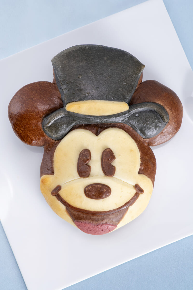ディズニーアンバサダーホテル_「チックタック・ダイナー」_スペシャルブレッド チョコレートクリームとカスタードクリームのブレッド