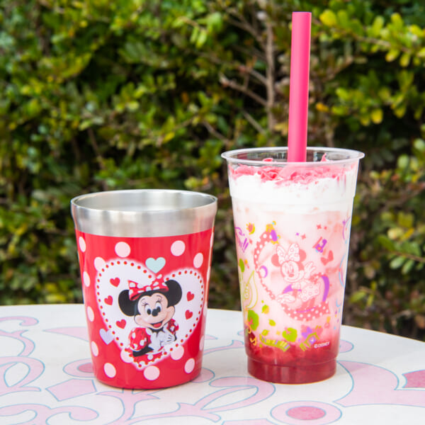 【実食レポ】スーベニアタンブラーが付けられる！リフレッシュメントコーナー“トータリー・ミニーマウス”タピオカドリンク(ストロベリー&ヨーグルト
