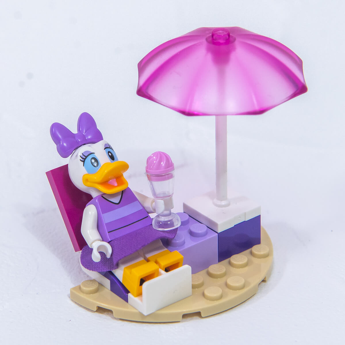 レゴ 4+「ディズニー ミッキーマウス＆フレンズ」ミニーのアイスクリームパーラー　パラソル2
