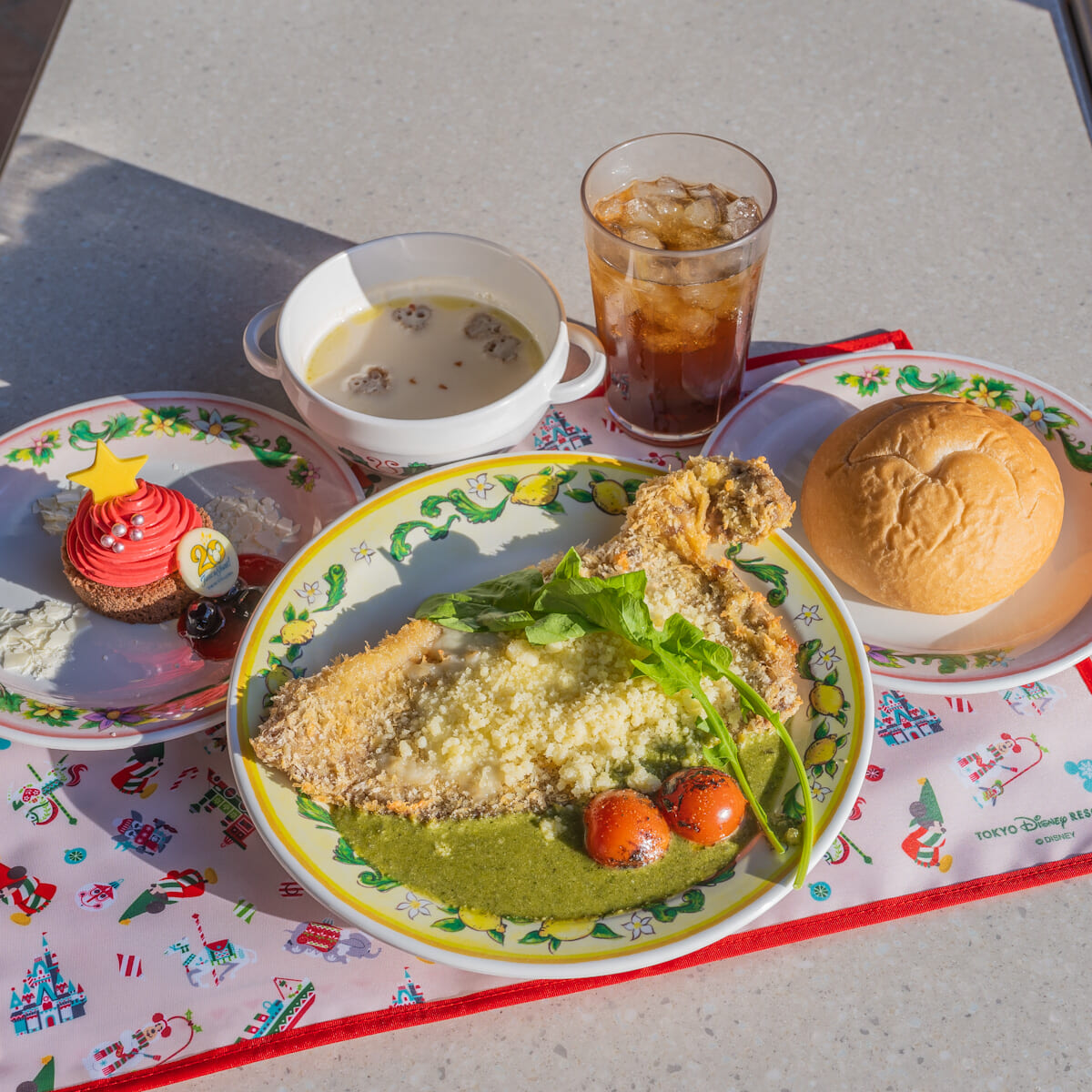 カフェ・ポルトフィーノ「東京ディズニーシー20周年 スペシャルセット」集合