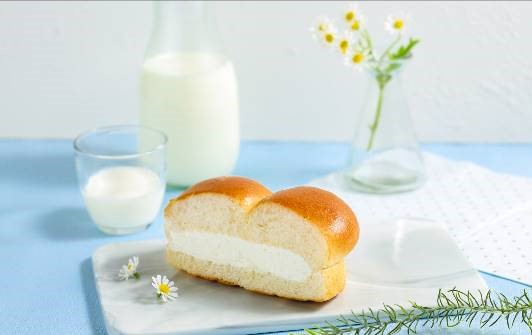 『北海道牛乳仕込みの牛乳パン』