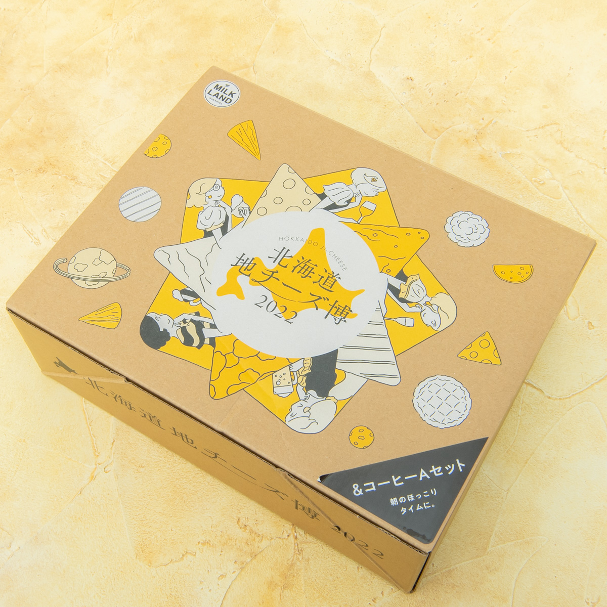 「北海道地チーズ博 2022 限定アソートセット」＜＆コーヒーセット＞Aセット　外箱