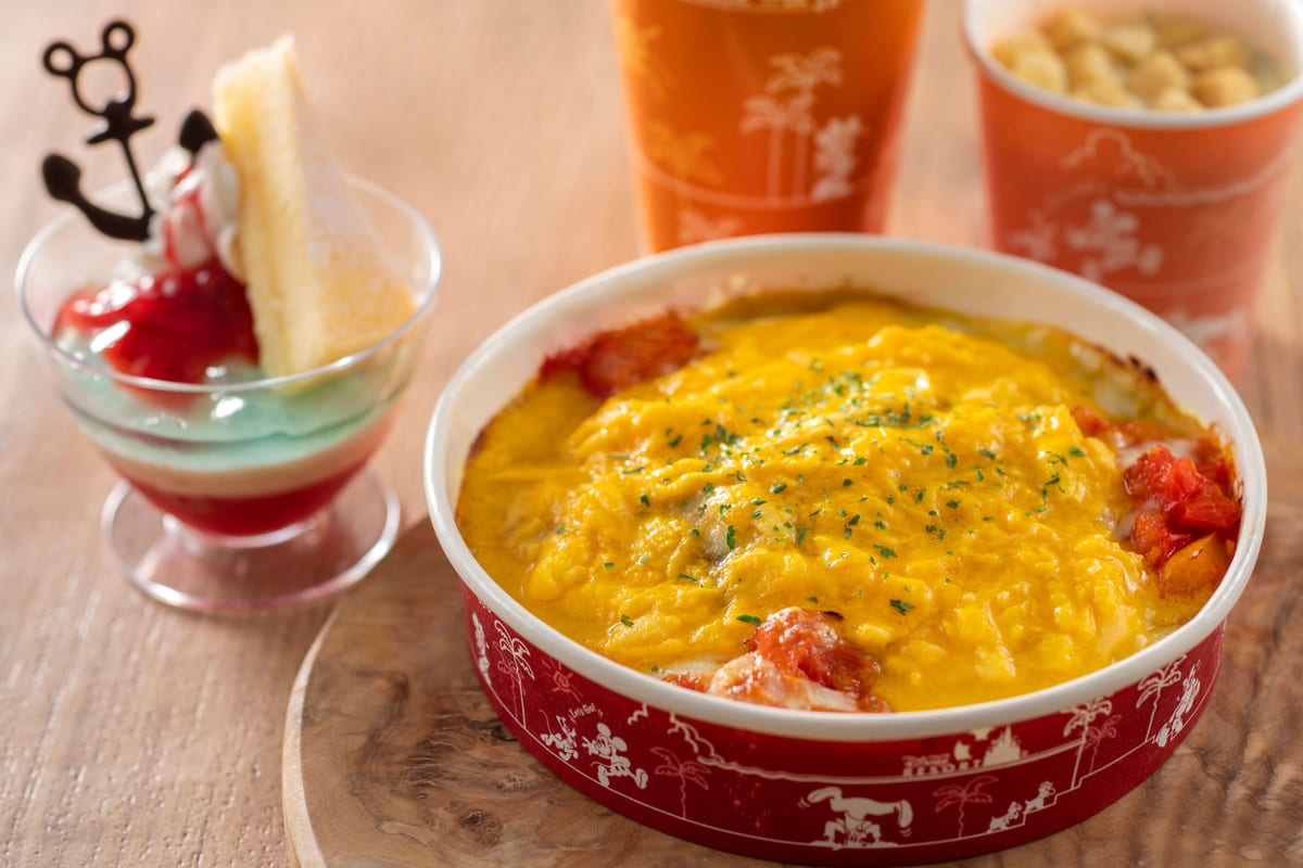 チキンとスクランブルエッグのドリア（カレー風味）