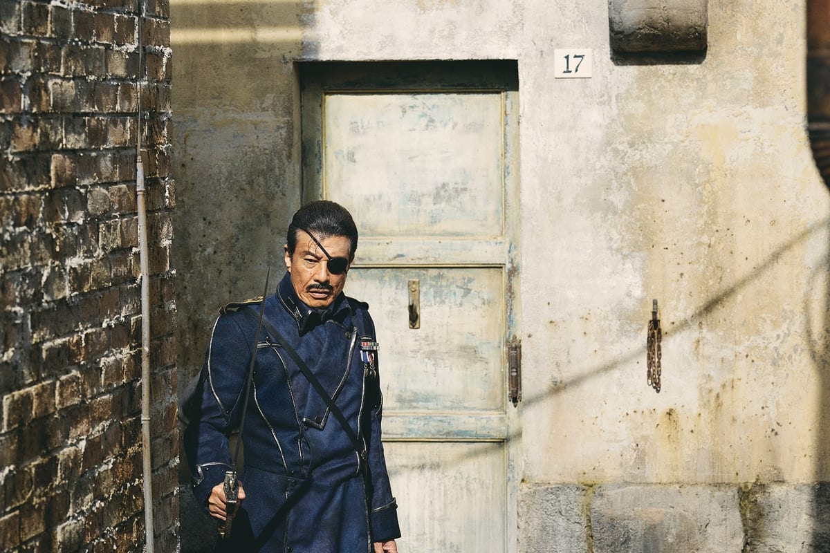 キング・ブラッドレイ（舘ひろし）_R