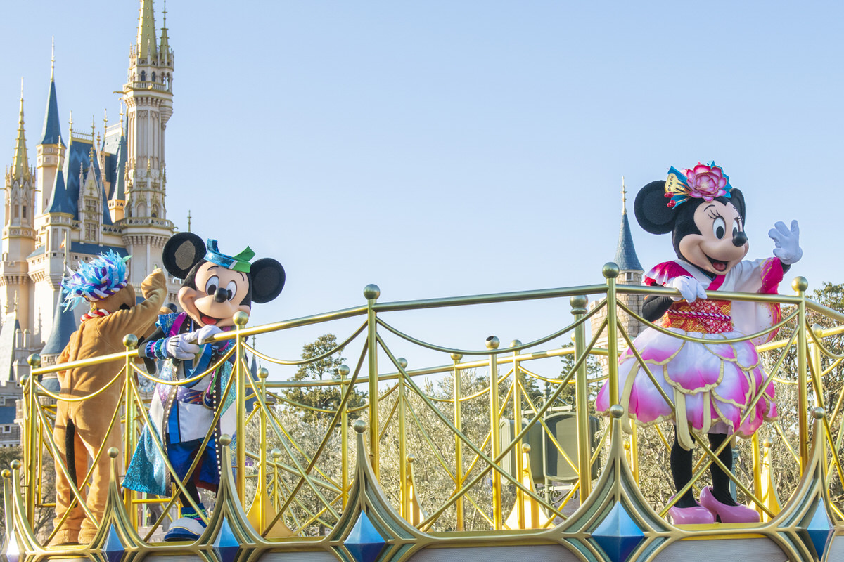 ディズニー夏祭り”の音楽とコスチューム！東京ディズニーランド ミニー