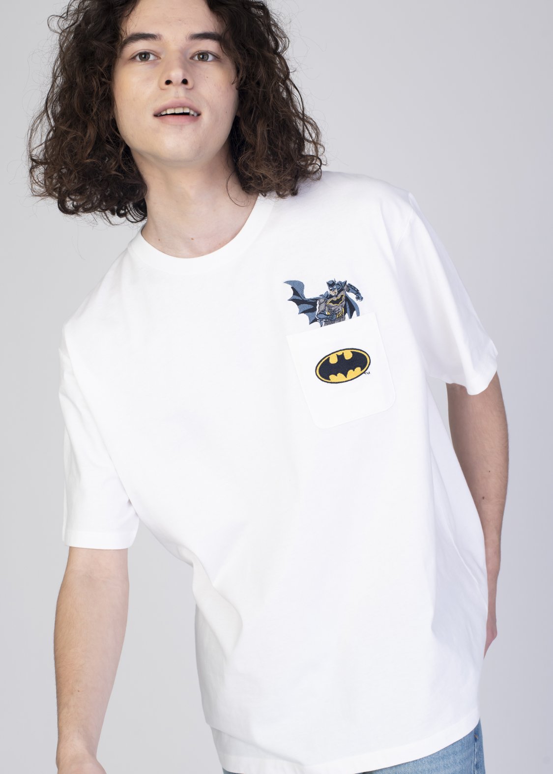 グラニフ「バットマン コラボレーション」 Tシャツ「バットマン エンブロイダリー」