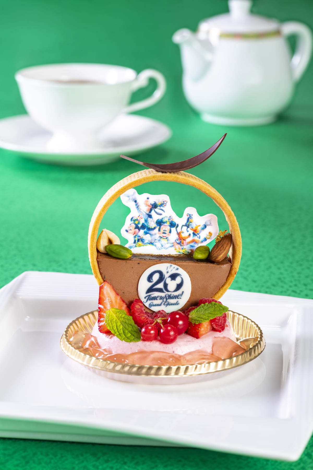 “東京ディズニーシー20周年：タイム・トゥ・シャイン！”グランドフィナーレ・ケーキセット